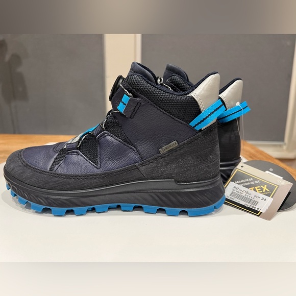 ECCO Exostrike kid’s ankle sneakers size EU34 US 2.5
